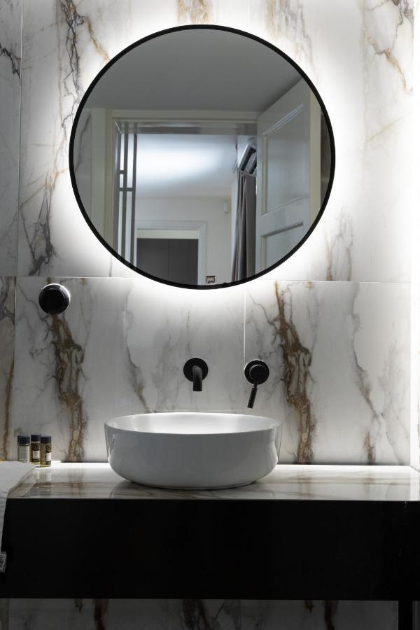 Meno Suite With Private Terrace - Jaccuzzi, Acropolis View アテネ エクステリア 写真